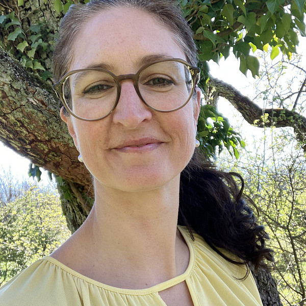 Sonja Schwarz, zertifizierte Kunstttherapeutin